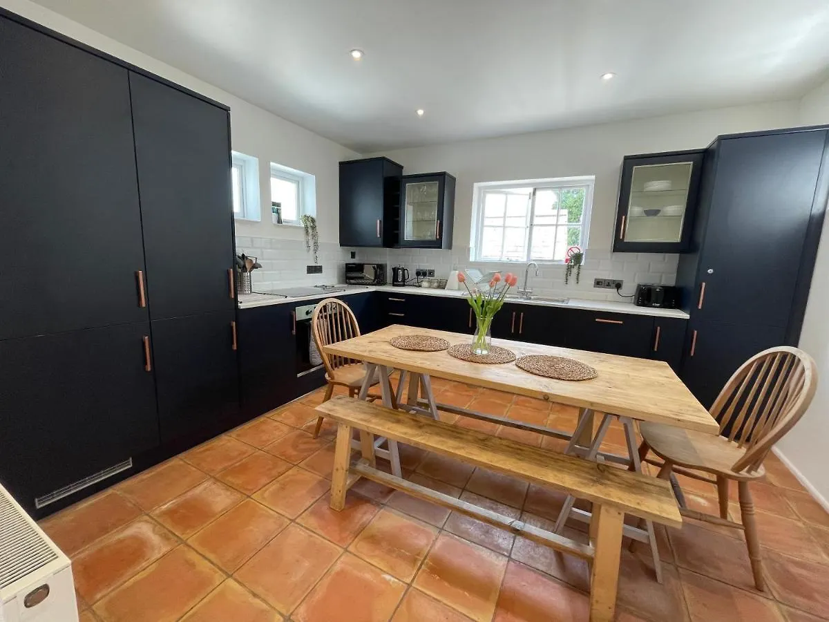 Nomihomes-Otis House-Free Parking X 2-Central -10Ppl Exeter